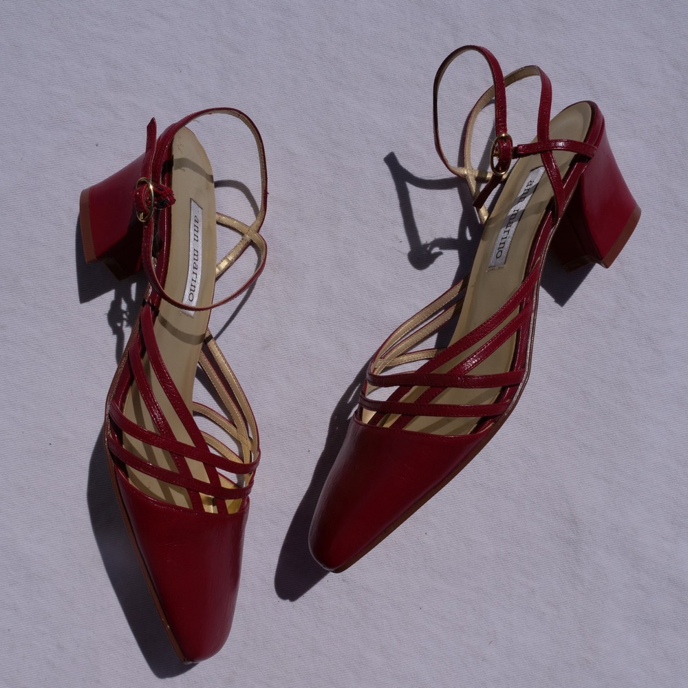 Vintage 90s Ann Marino cherry red strappy leather pupms - Picture 1 of 7
